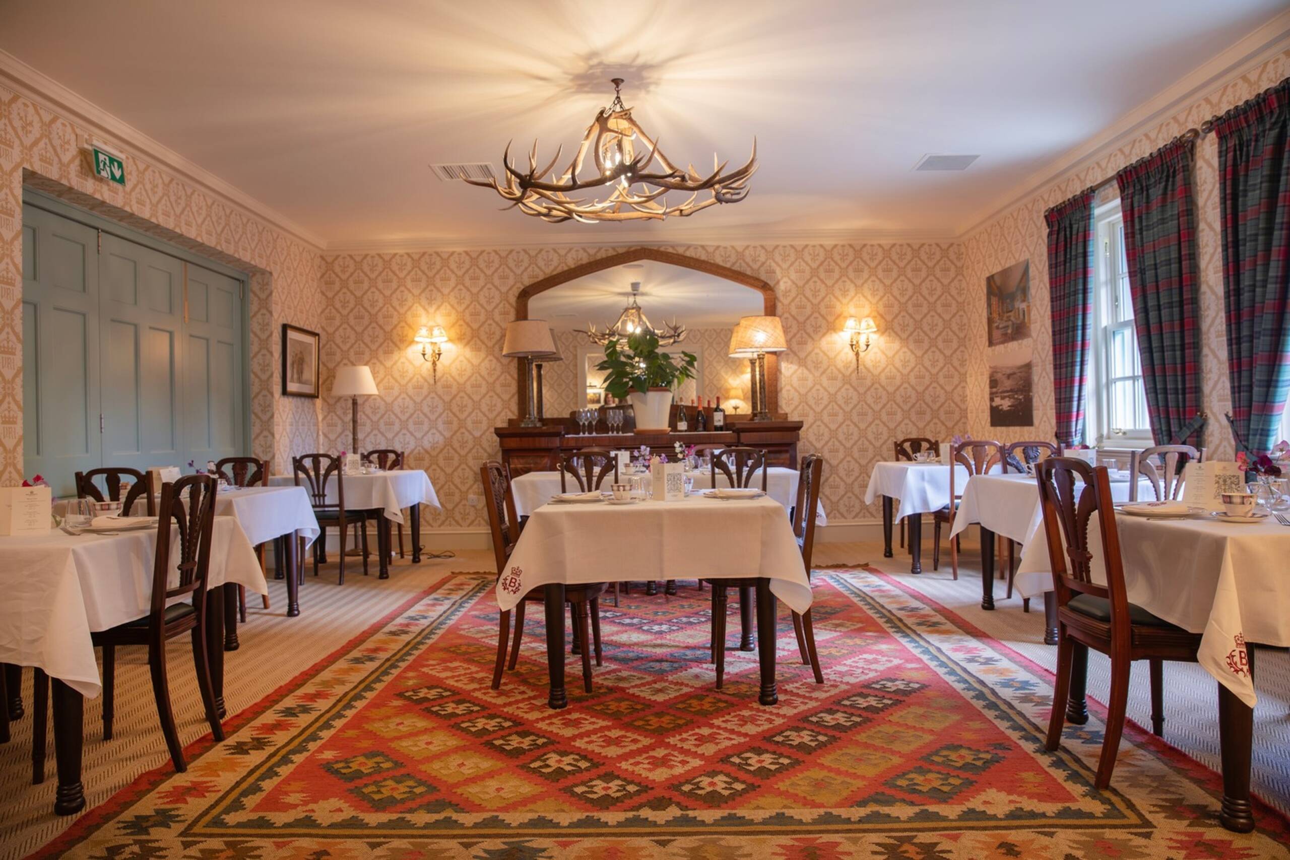 Dine ⬥ Balmoral Castle